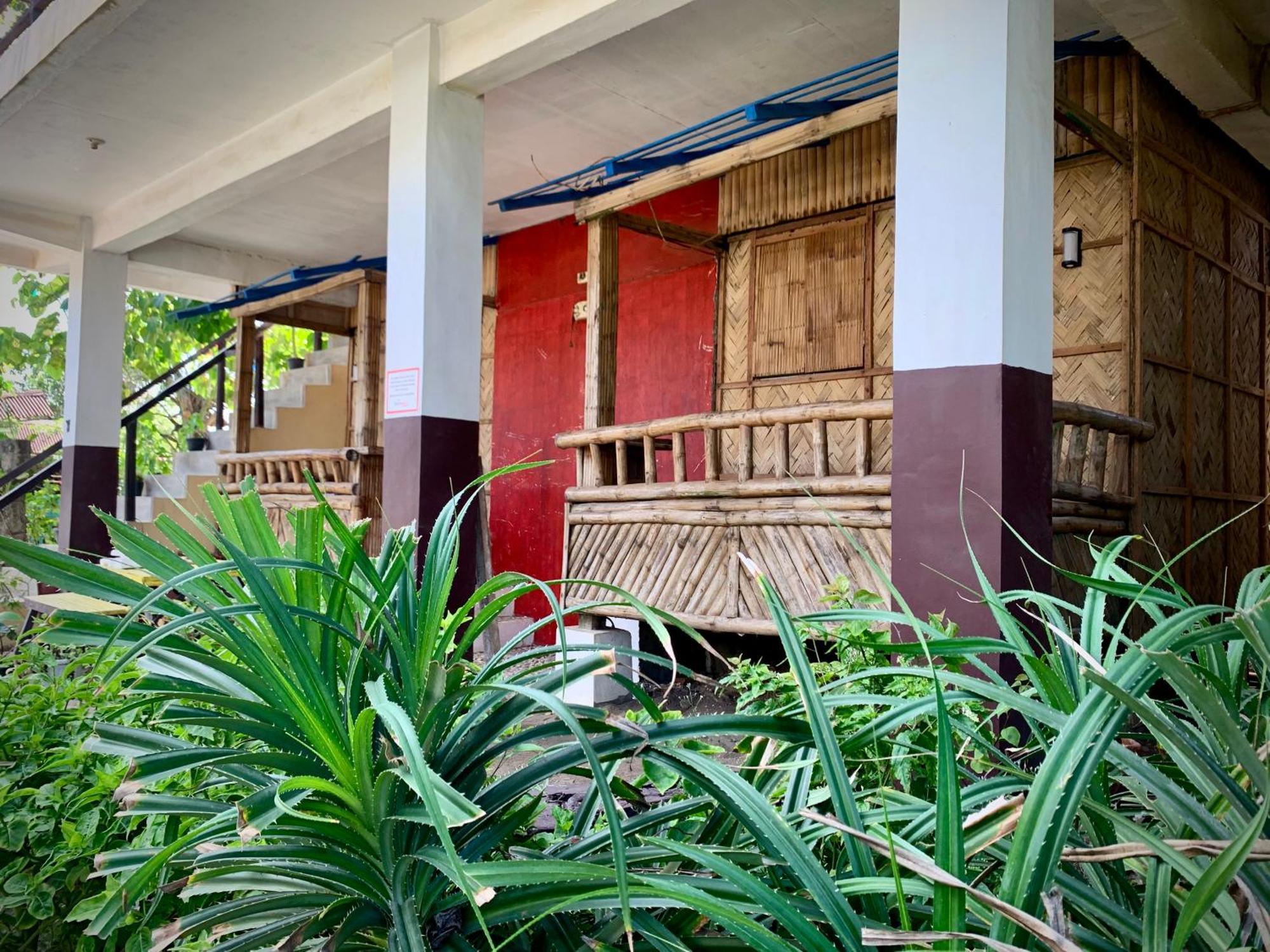 Old Parola Seaside Inn Baler Buitenkant foto